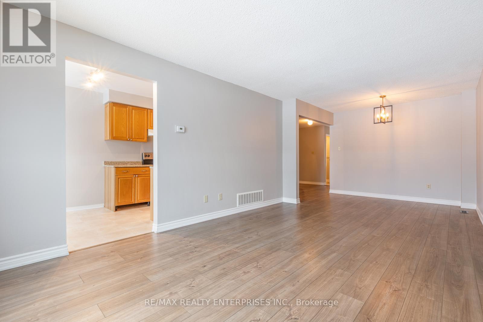 18 - 1176 Kelsey Court, Oakville, ON - Indoor