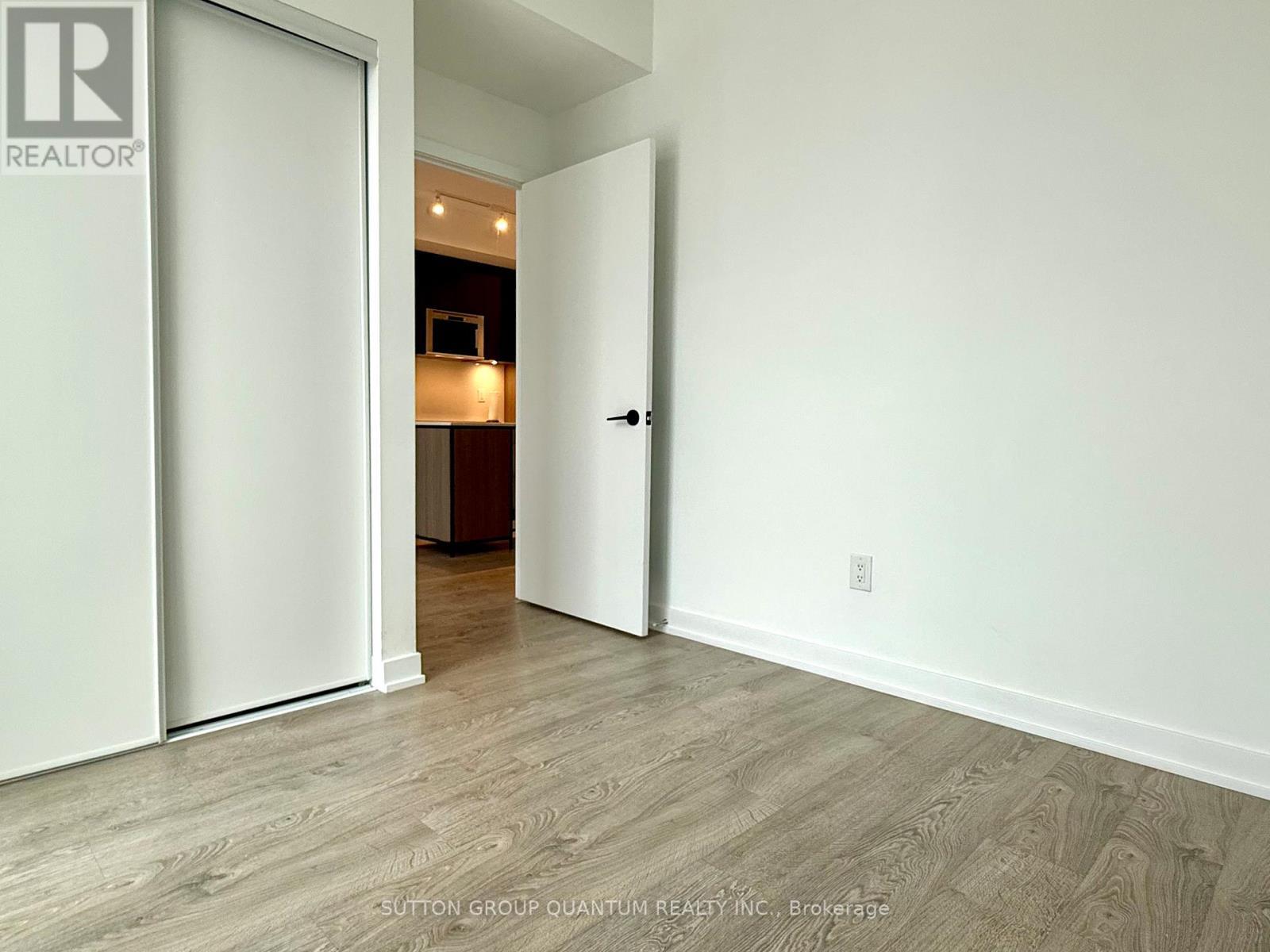 1209 - 220 Missinnihe Way, Mississauga, ON - Indoor Photo Showing Other Room