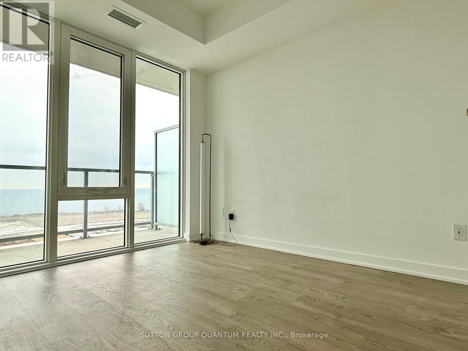 1209 - 220 Missinnihe Way, Mississauga, ON - Indoor Photo Showing Other Room