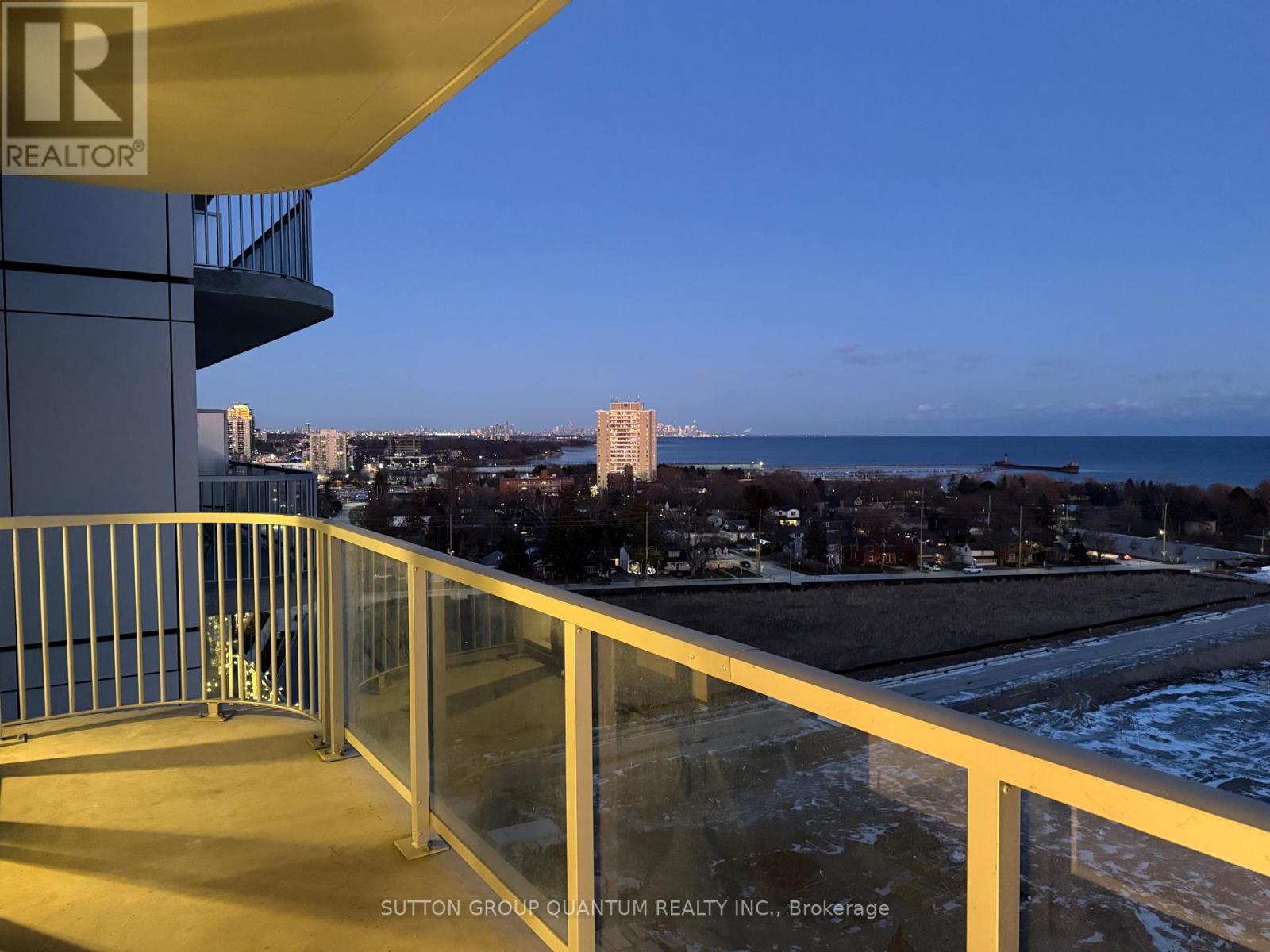 1209 - 220 Missinnihe Way, Mississauga, ON - Outdoor With View