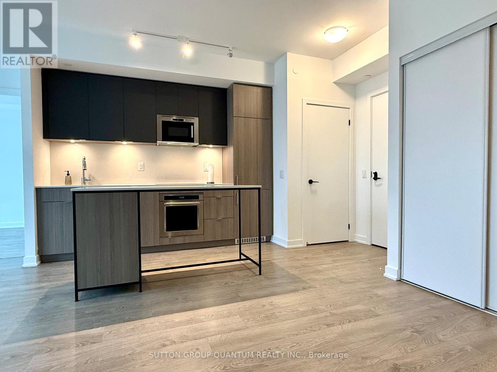 1209 - 220 Missinnihe Way, Mississauga, ON - Indoor Photo Showing Kitchen