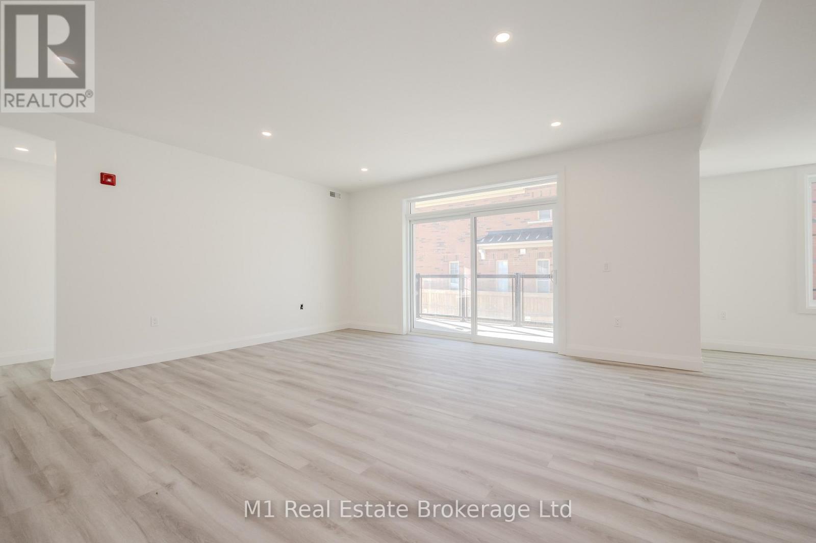 104 - 99B Farley Road, Centre Wellington (Fergus), ON - Indoor Photo Showing Other Room