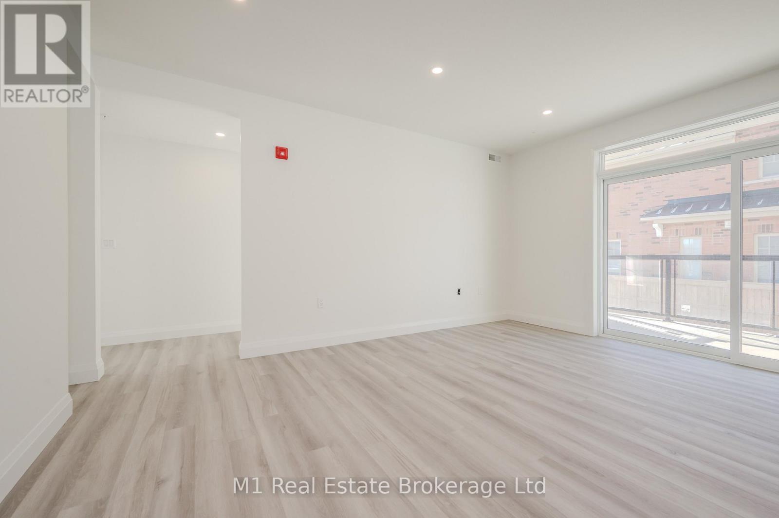 104 - 99B Farley Road, Centre Wellington (Fergus), ON - Indoor Photo Showing Other Room