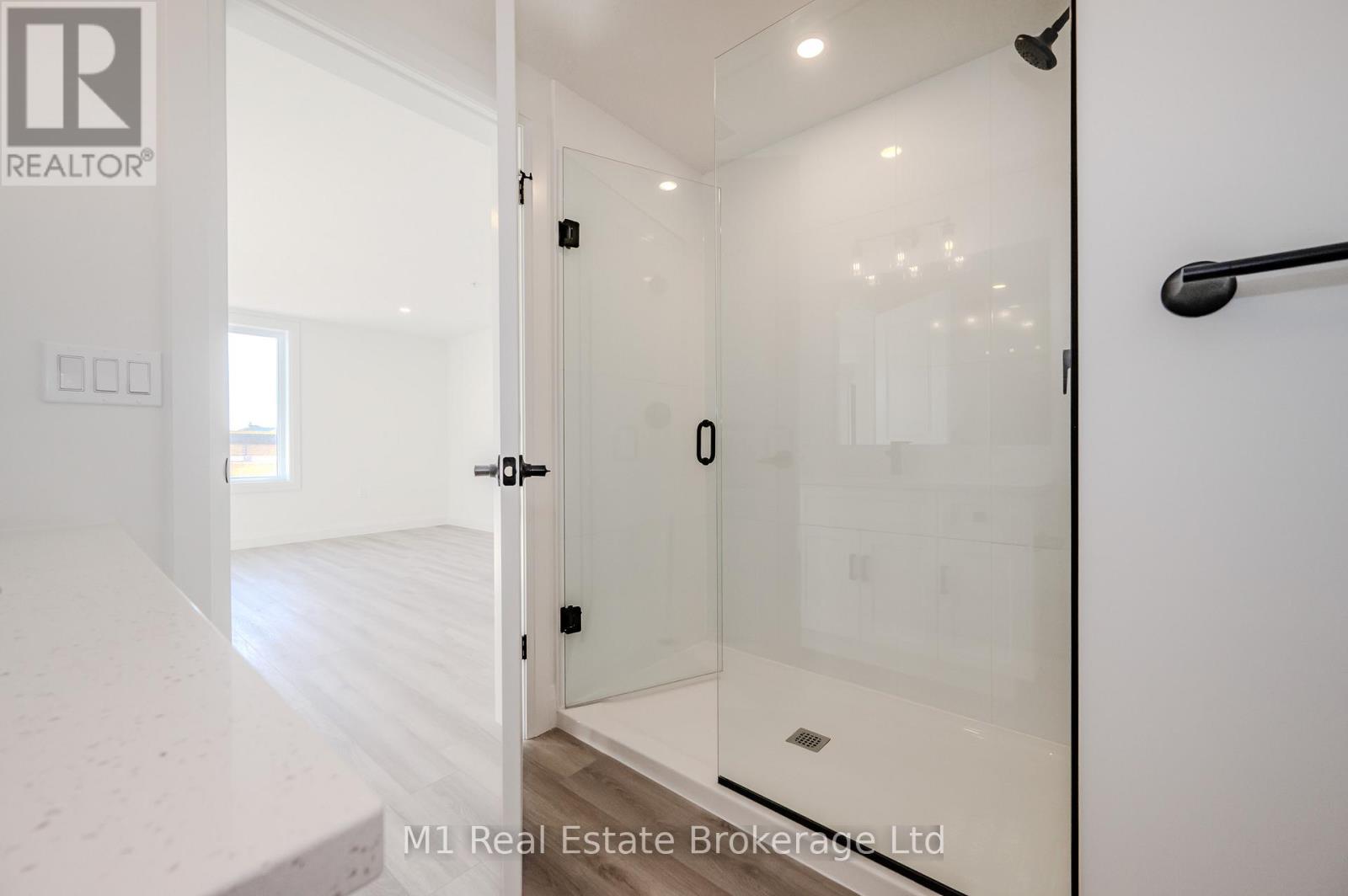 104 - 99B Farley Road, Centre Wellington (Fergus), ON - Indoor