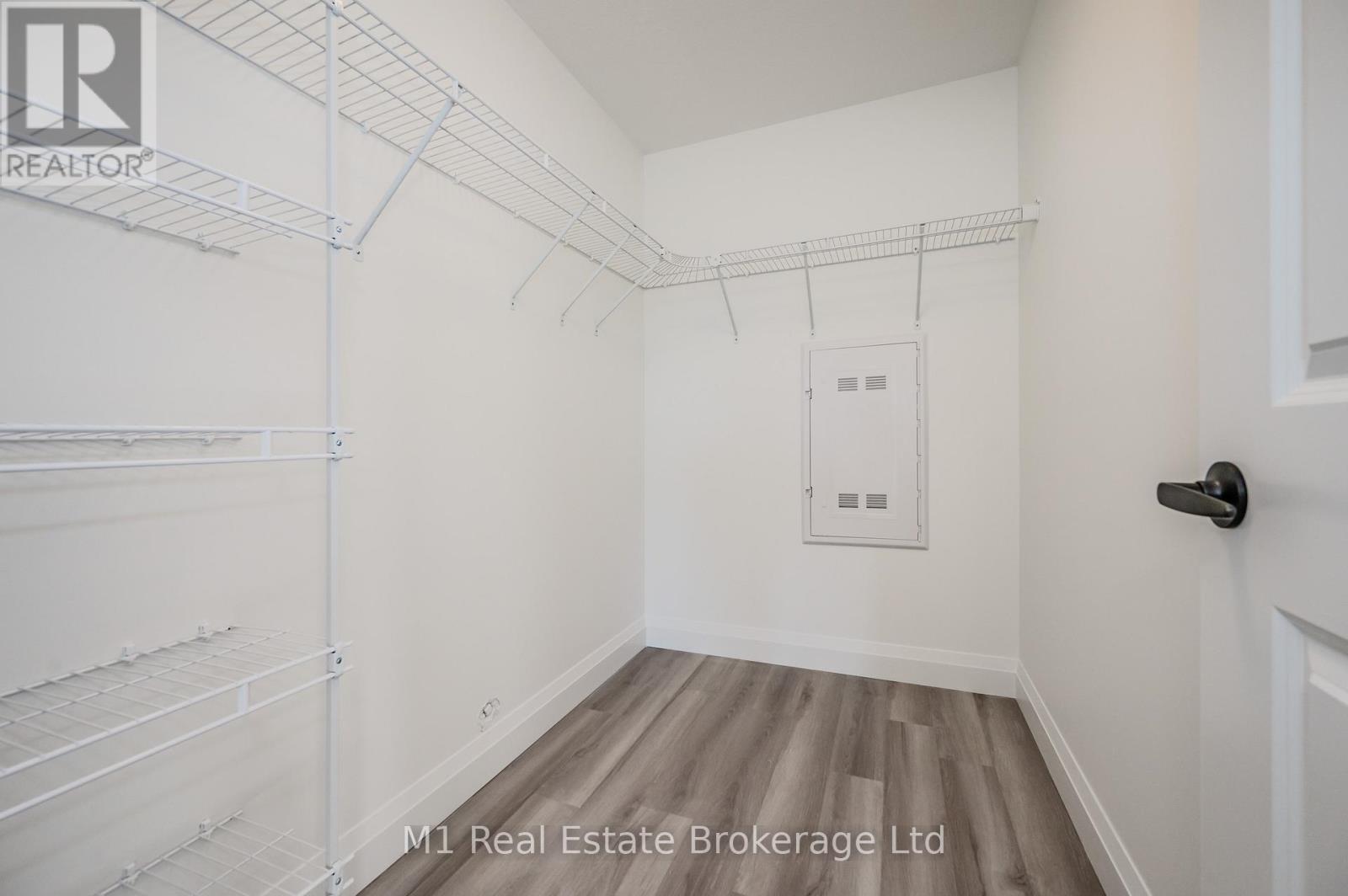 104 - 99B Farley Road, Centre Wellington (Fergus), ON - Indoor