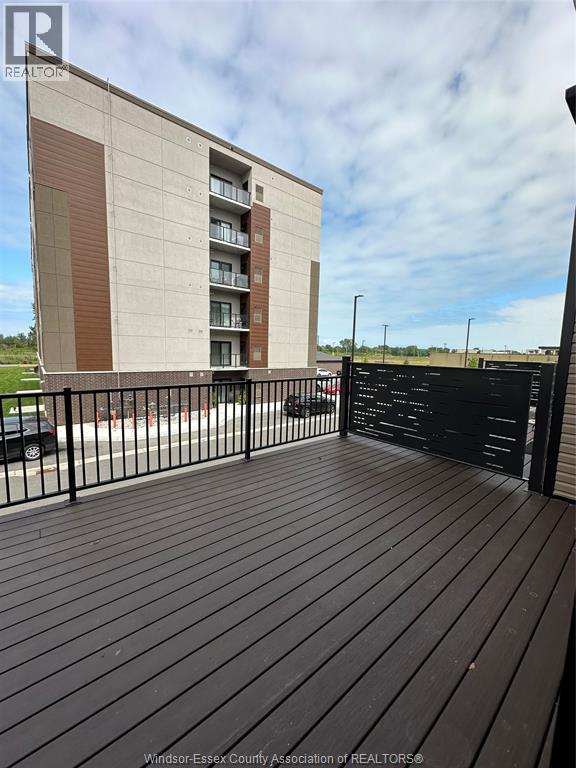 725 Brownstone Drive, Lakeshore, ON - Outdoor