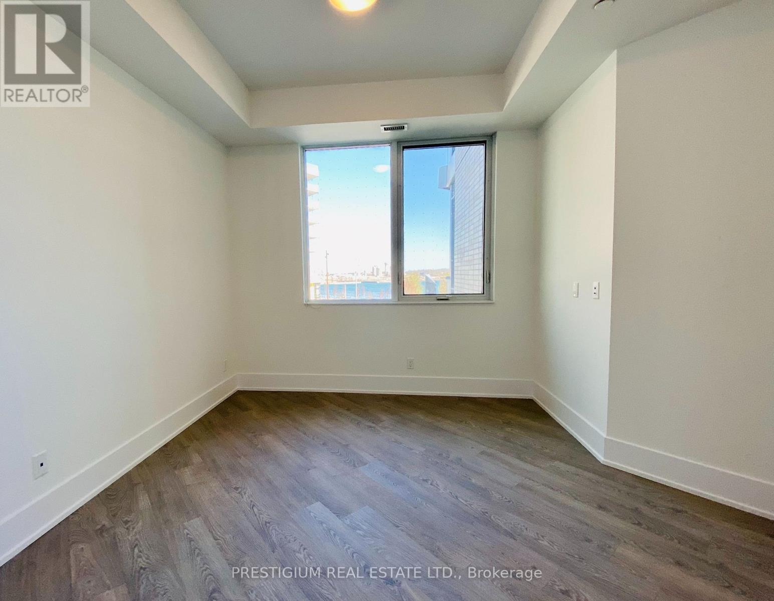 219 - 1 Edgewater Drive, Toronto, ON - Indoor Photo Showing Other Room