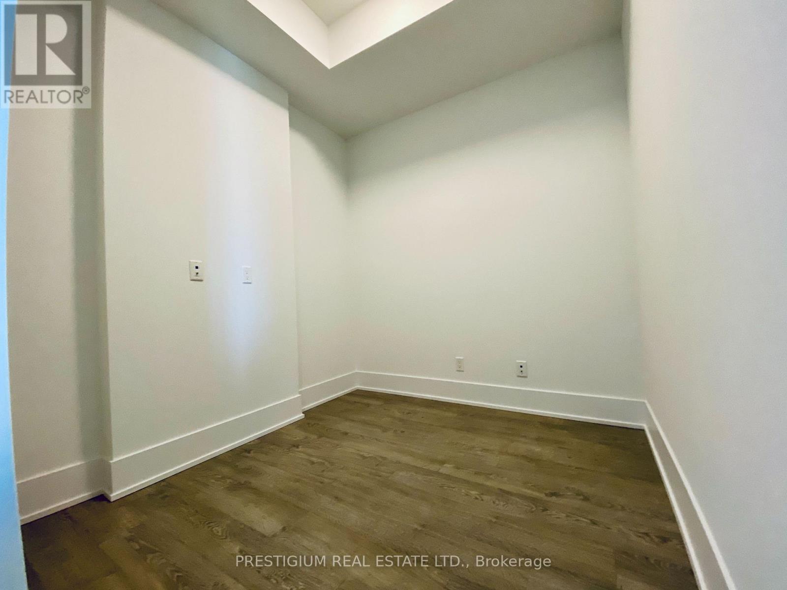 219 - 1 Edgewater Drive, Toronto, ON - Indoor Photo Showing Other Room