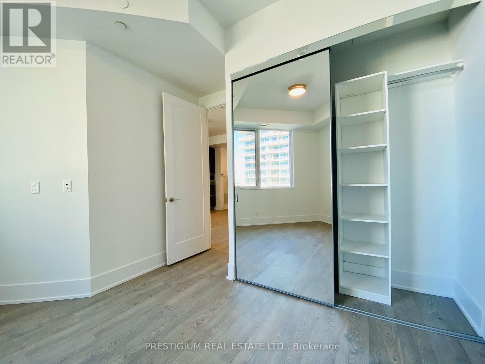 219 - 1 Edgewater Drive, Toronto, ON - Indoor Photo Showing Other Room