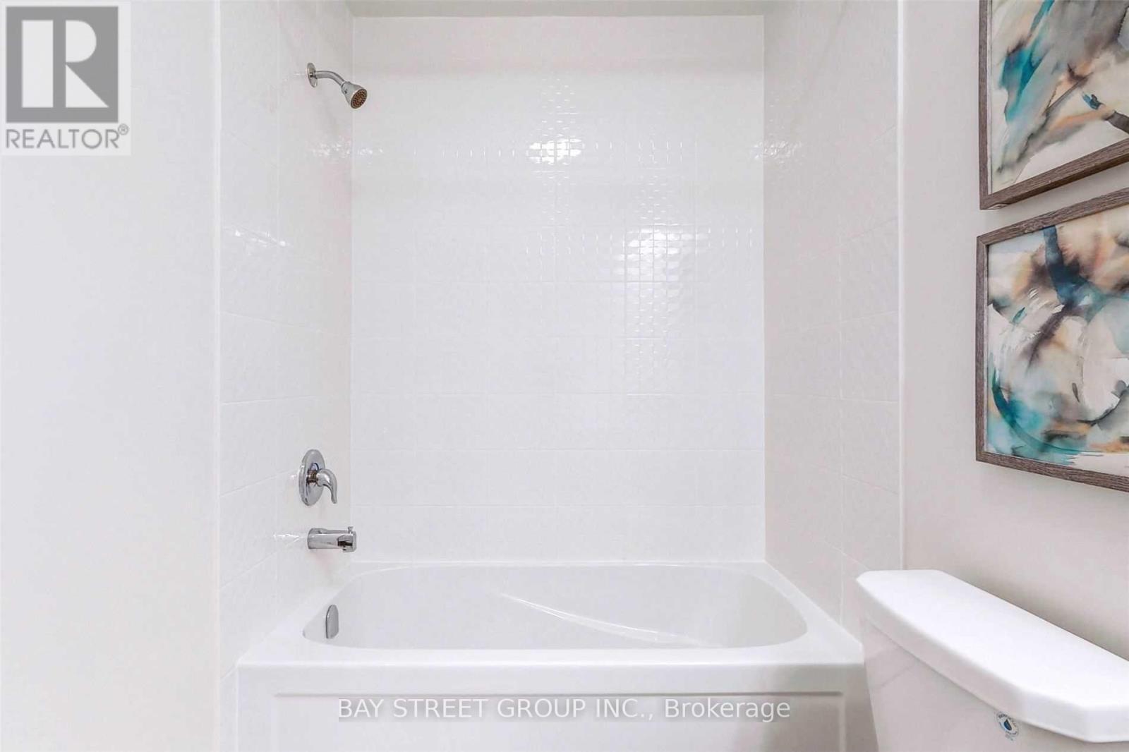 83 Boiton Street, Richmond Hill, ON - Indoor Photo Showing Bathroom