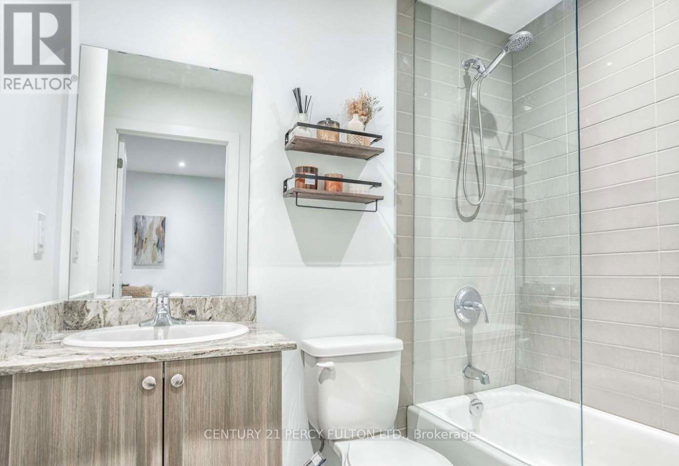 203 - 310 Broadway Avenue, Orangeville, ON - Indoor Photo Showing Bathroom