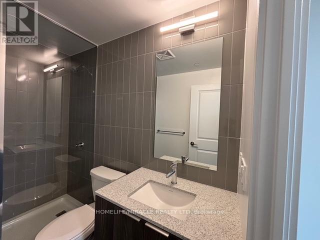 15 Skyridge Drive, Brampton, ON - Indoor Photo Showing Bathroom