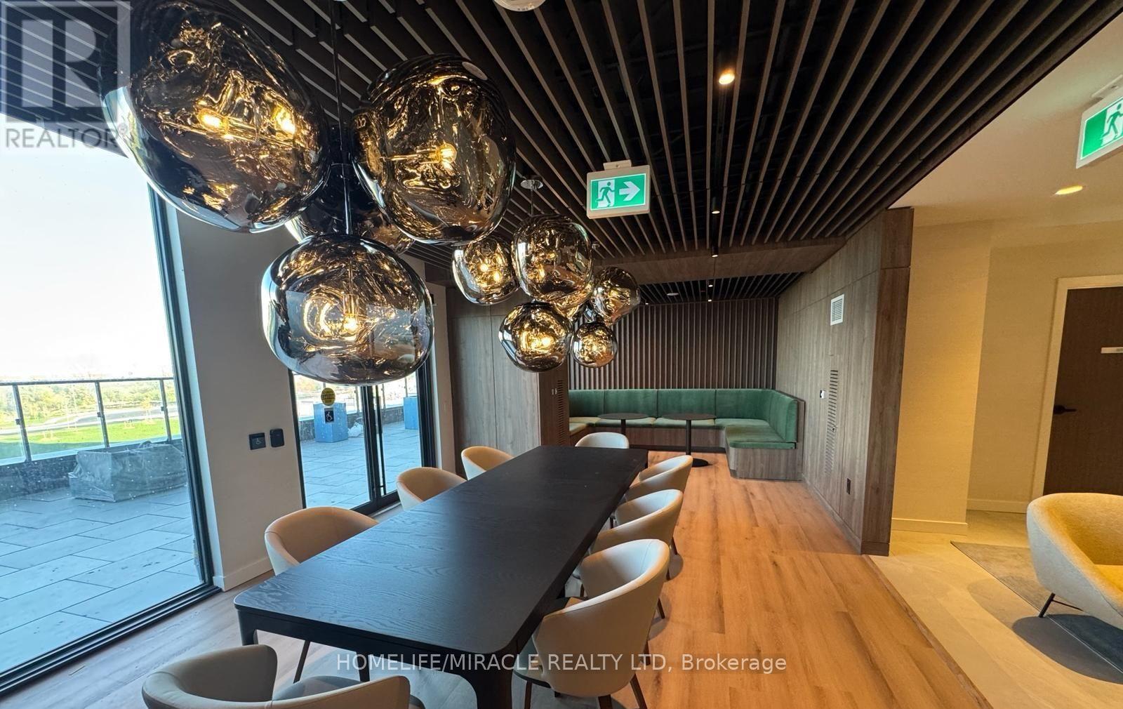 15 Skyridge Drive, Brampton, ON - Indoor Photo Showing Dining Room