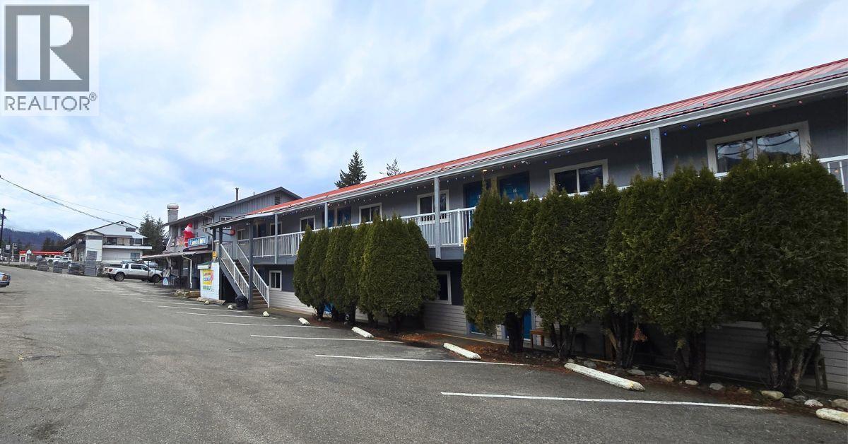 1277 Trans Canada Highway, Sorrento, BC