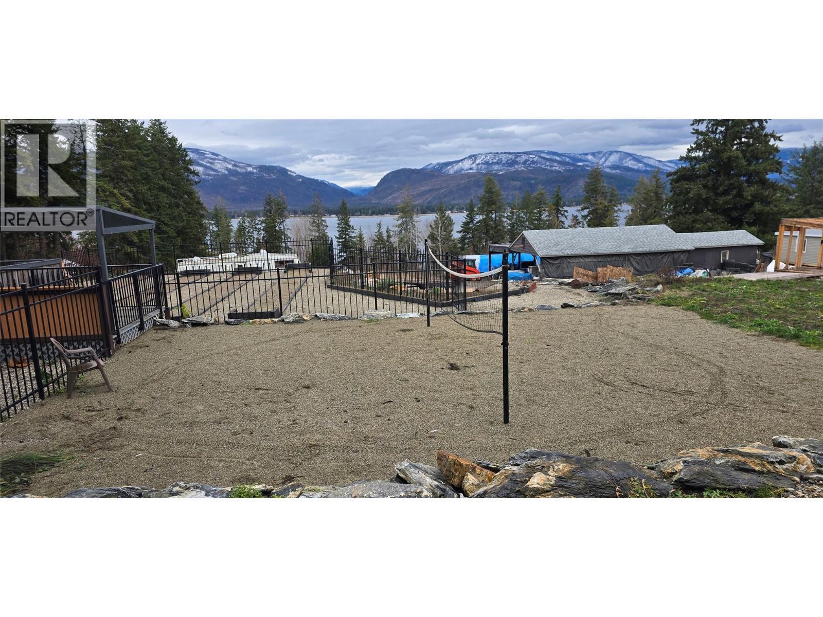 1277 Trans Canada Highway, Sorrento, BC