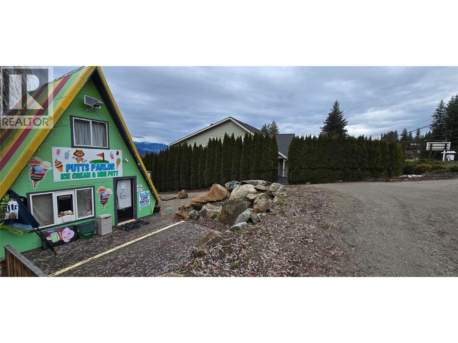 1277 Trans Canada Highway, Sorrento, BC