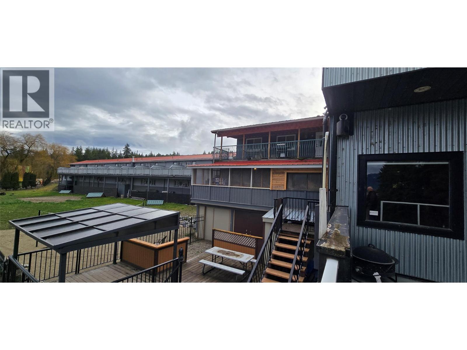 1277 Trans Canada Highway, Sorrento, BC