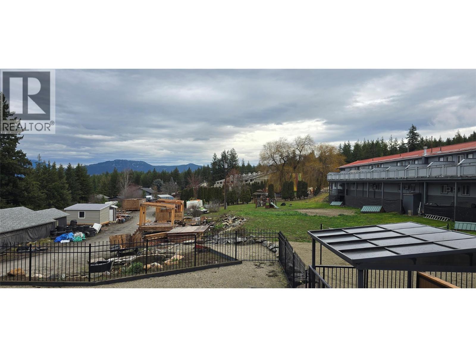 1277 Trans Canada Highway, Sorrento, BC