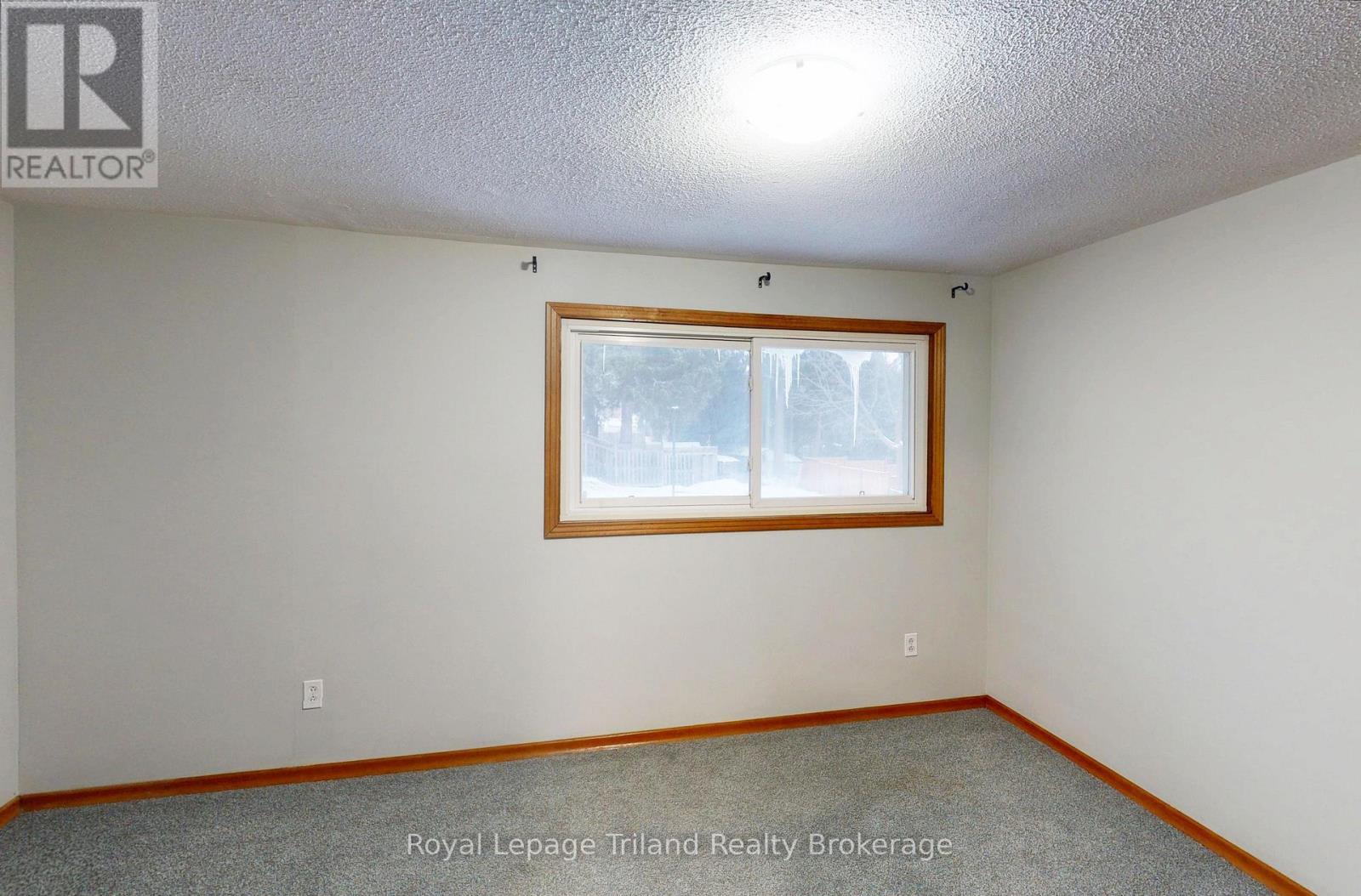 653 Northdale Drive, Woodstock (Woodstock - North), ON - Indoor Photo Showing Other Room