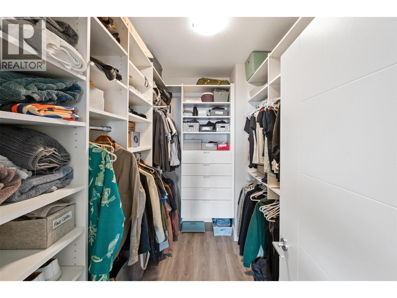 400 Vista Park Unit# 421, Penticton, BC - Indoor With Storage