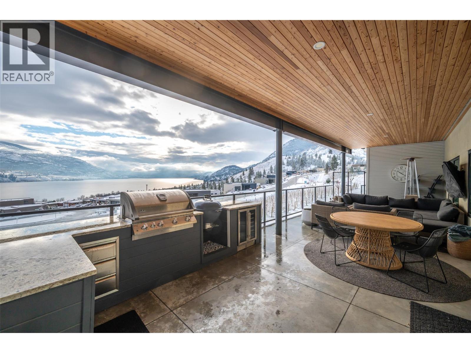 400 Vista Park Unit# 421, Penticton, BC - Outdoor With Deck Patio Veranda