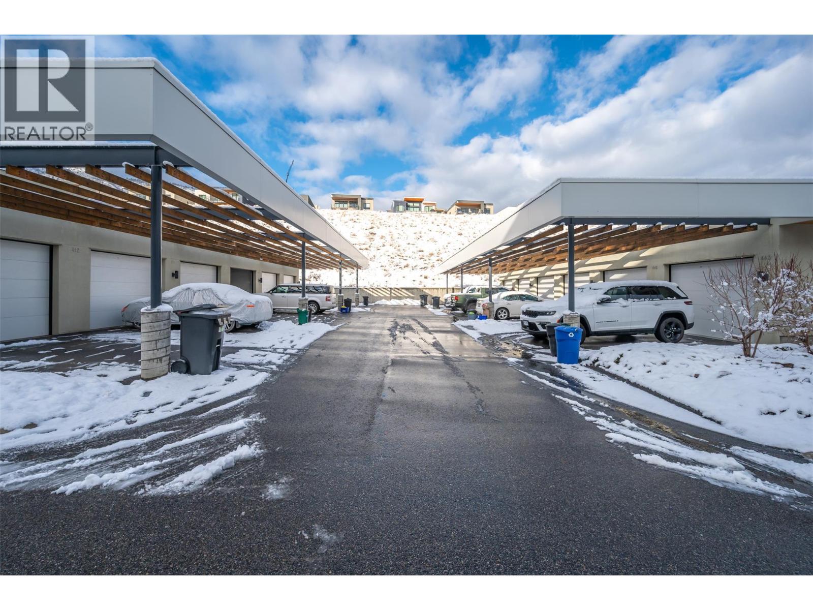 400 Vista Park Unit# 421, Penticton, BC - Outdoor