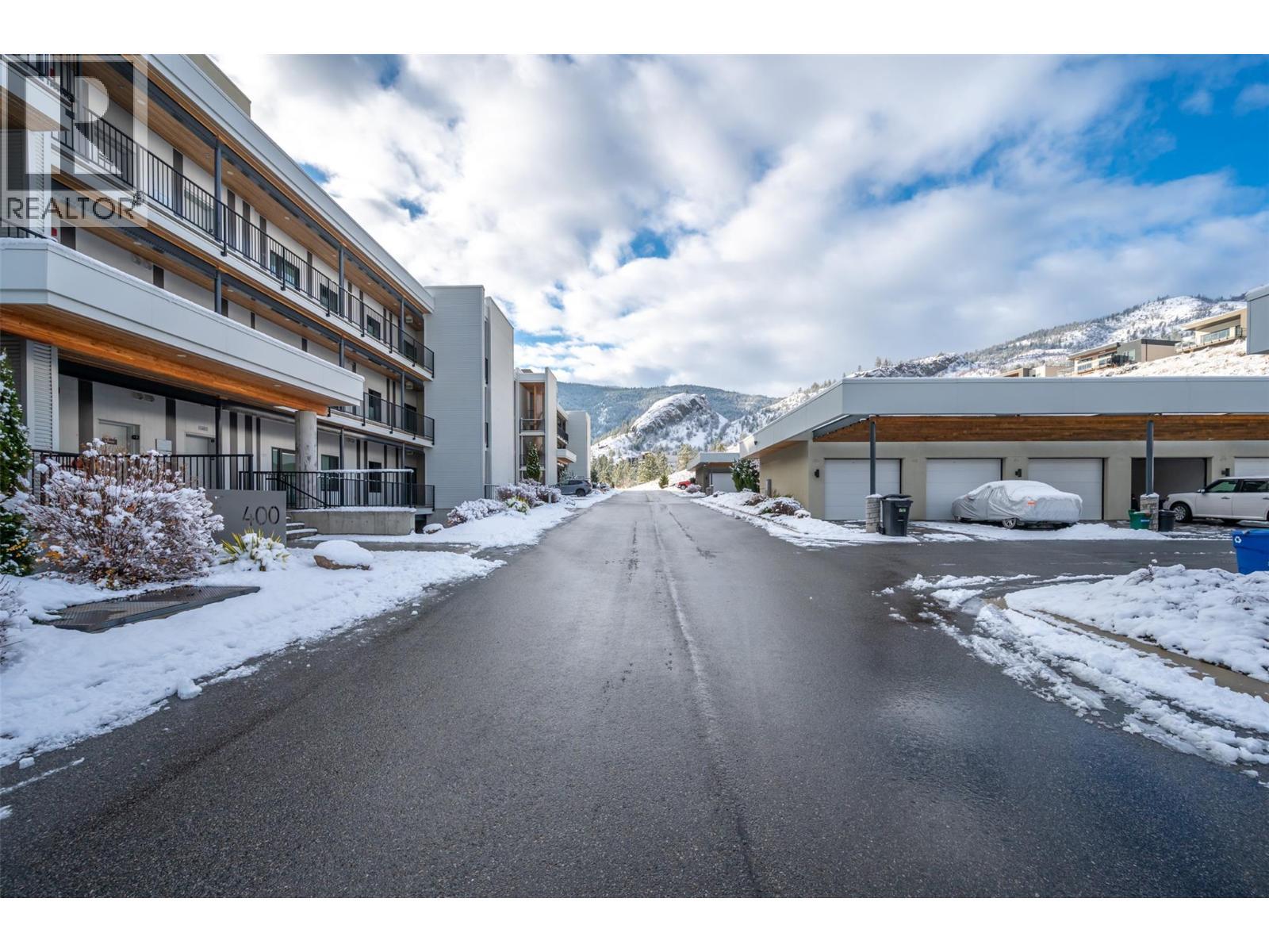 400 Vista Park Unit# 421, Penticton, BC - Outdoor