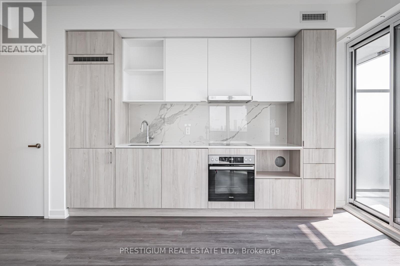 6811 - 138 Downes Street, Toronto, ON -