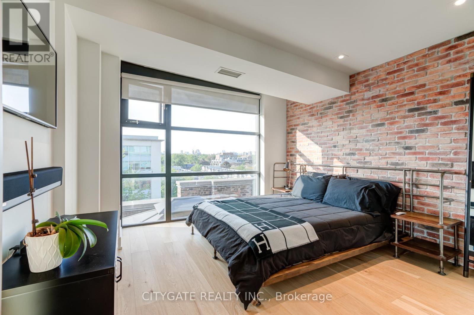 Ph507 - 915 King St W Street, Toronto, ON - Indoor Photo Showing Bedroom