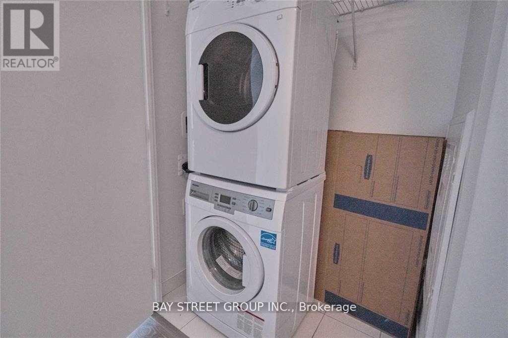 5603 - 181 Dundas Street E, Toronto, ON - Indoor Photo Showing Laundry Room
