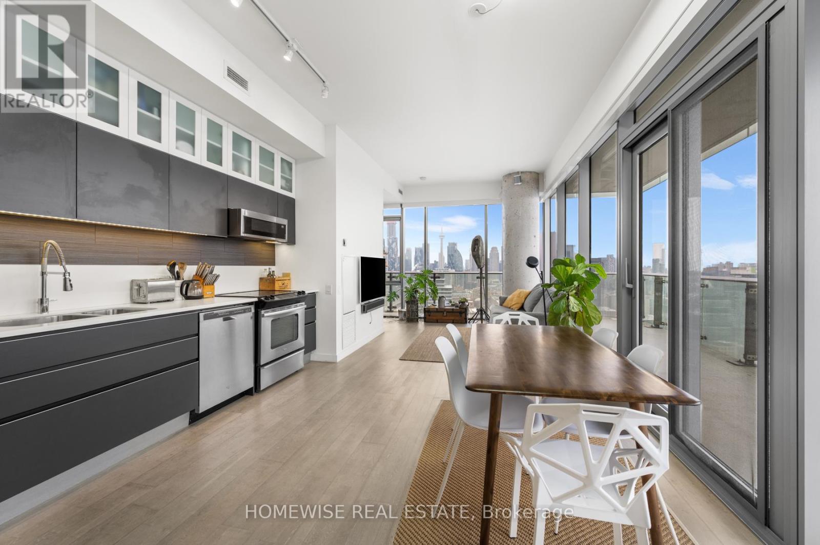 3802 - 70 Distillery Lane, Toronto, ON - Indoor Photo Showing Kitchen