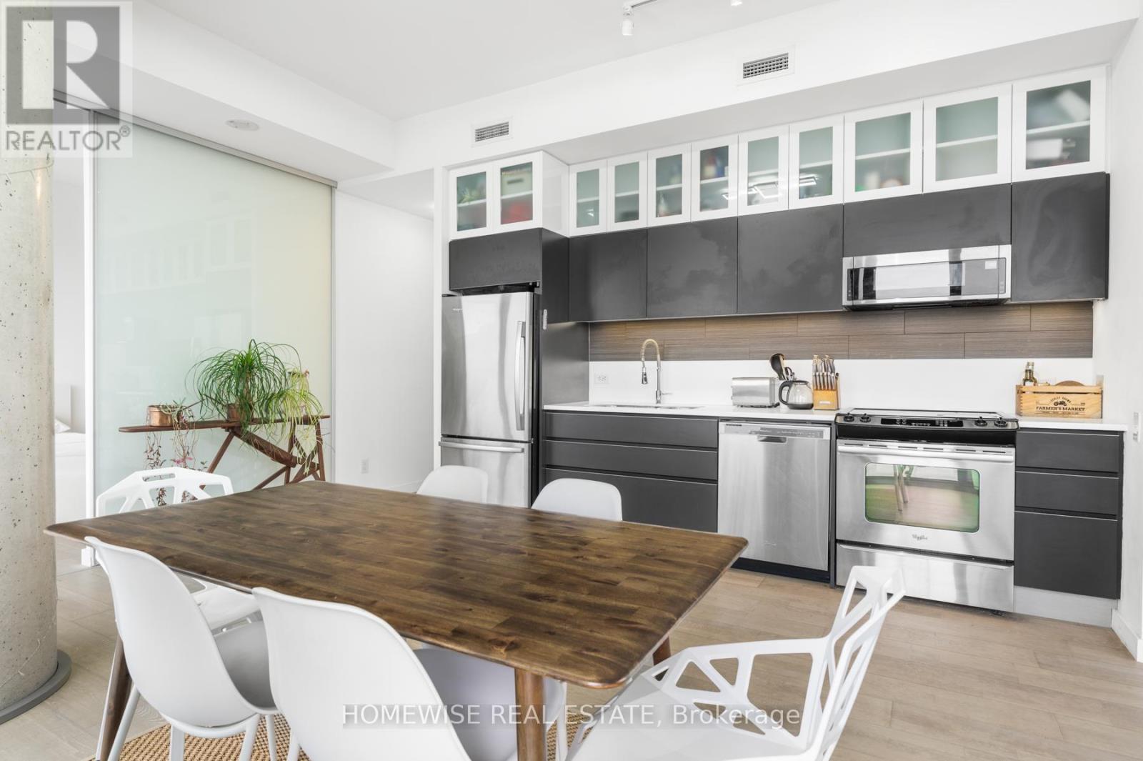 3802 - 70 Distillery Lane, Toronto, ON - Indoor