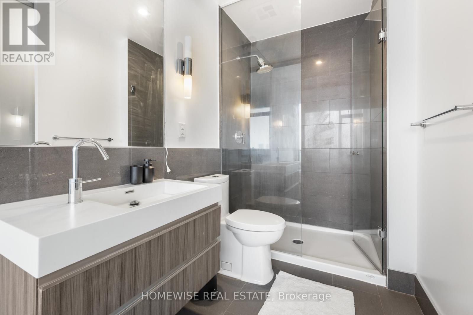 3802 - 70 Distillery Lane, Toronto, ON - Indoor Photo Showing Bathroom