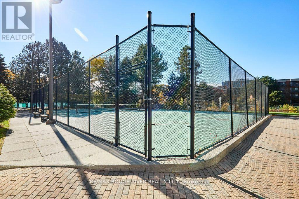 1103 - 4725 Sheppard Avenue E, Toronto, ON - Outdoor