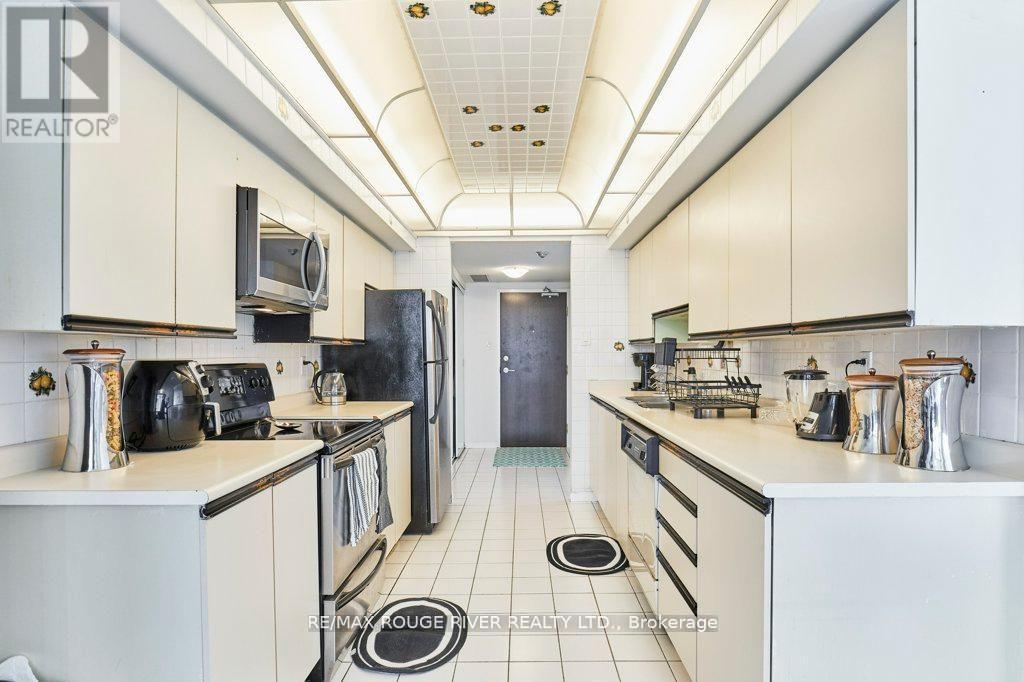 1103 - 4725 Sheppard Avenue E, Toronto, ON - Indoor Photo Showing Kitchen