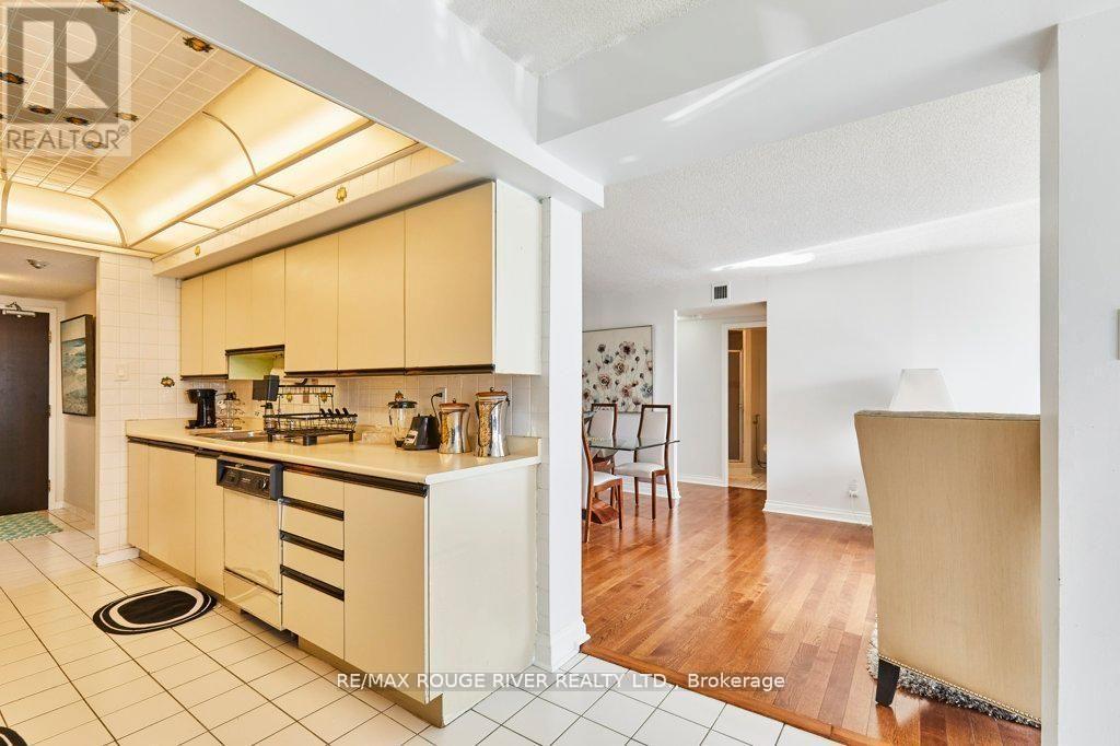 1103 - 4725 Sheppard Avenue E, Toronto, ON - Indoor Photo Showing Kitchen