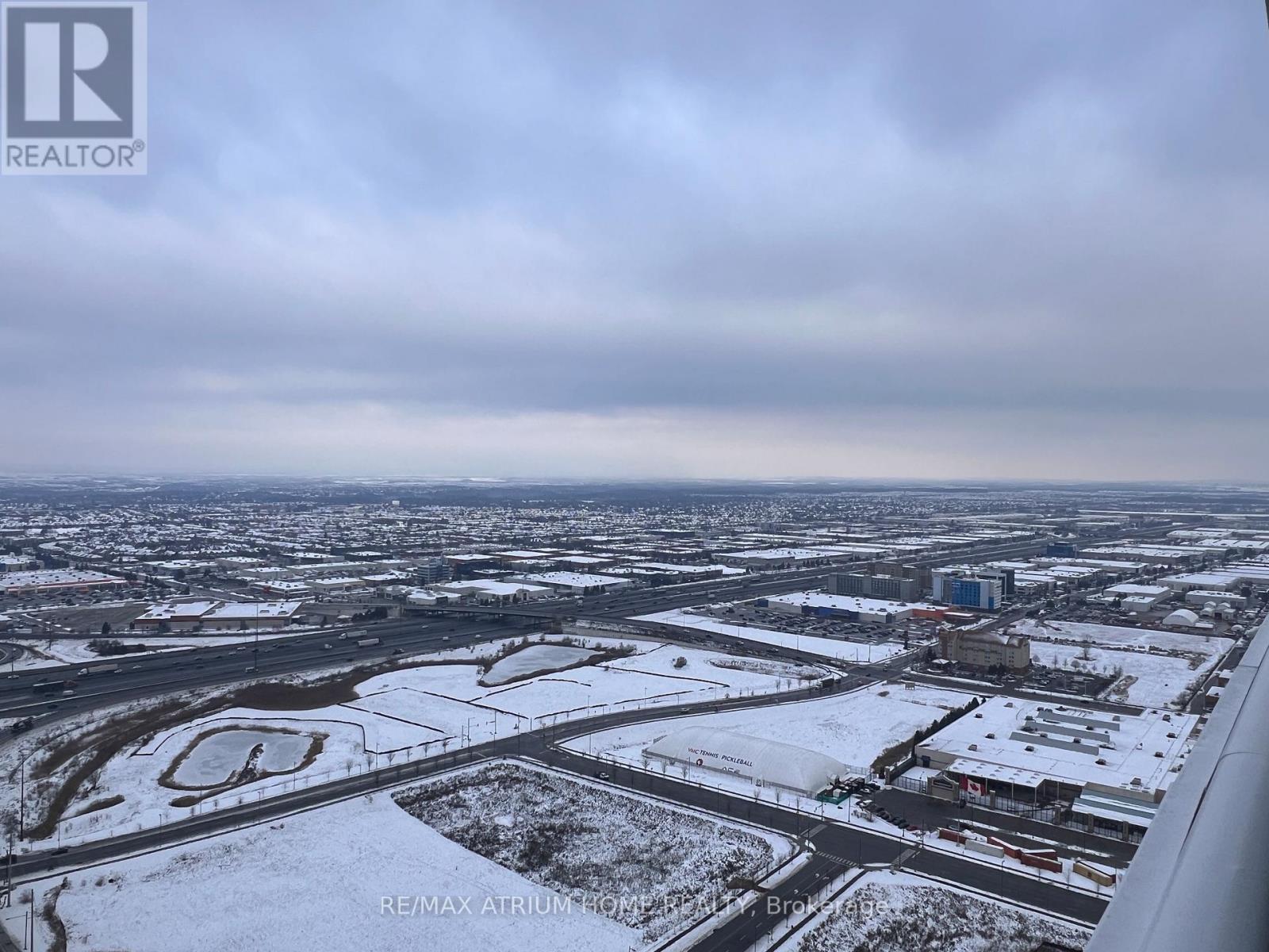 4815 - 8 Interchange Way, Vaughan, ON - Outdoor With View