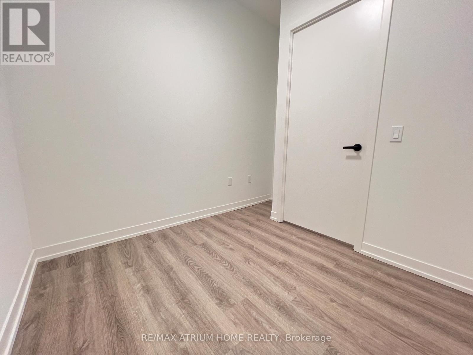 4815 - 8 Interchange Way, Vaughan, ON - Indoor Photo Showing Other Room