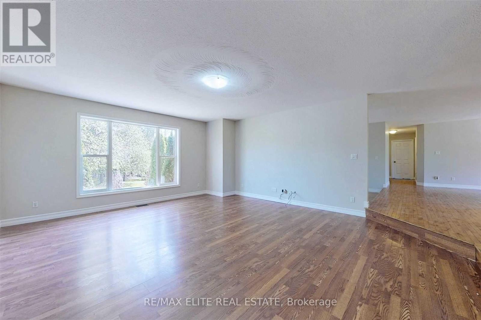 Main - 52 Pine Post Road, Georgina, ON - Indoor Photo Showing Other Room