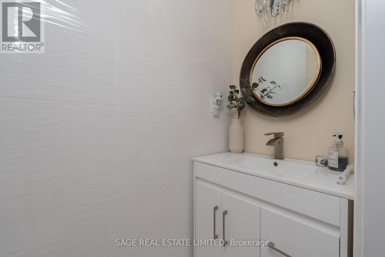 Farmhouse Suite - 15724 Hurontario Street, Caledon, ON