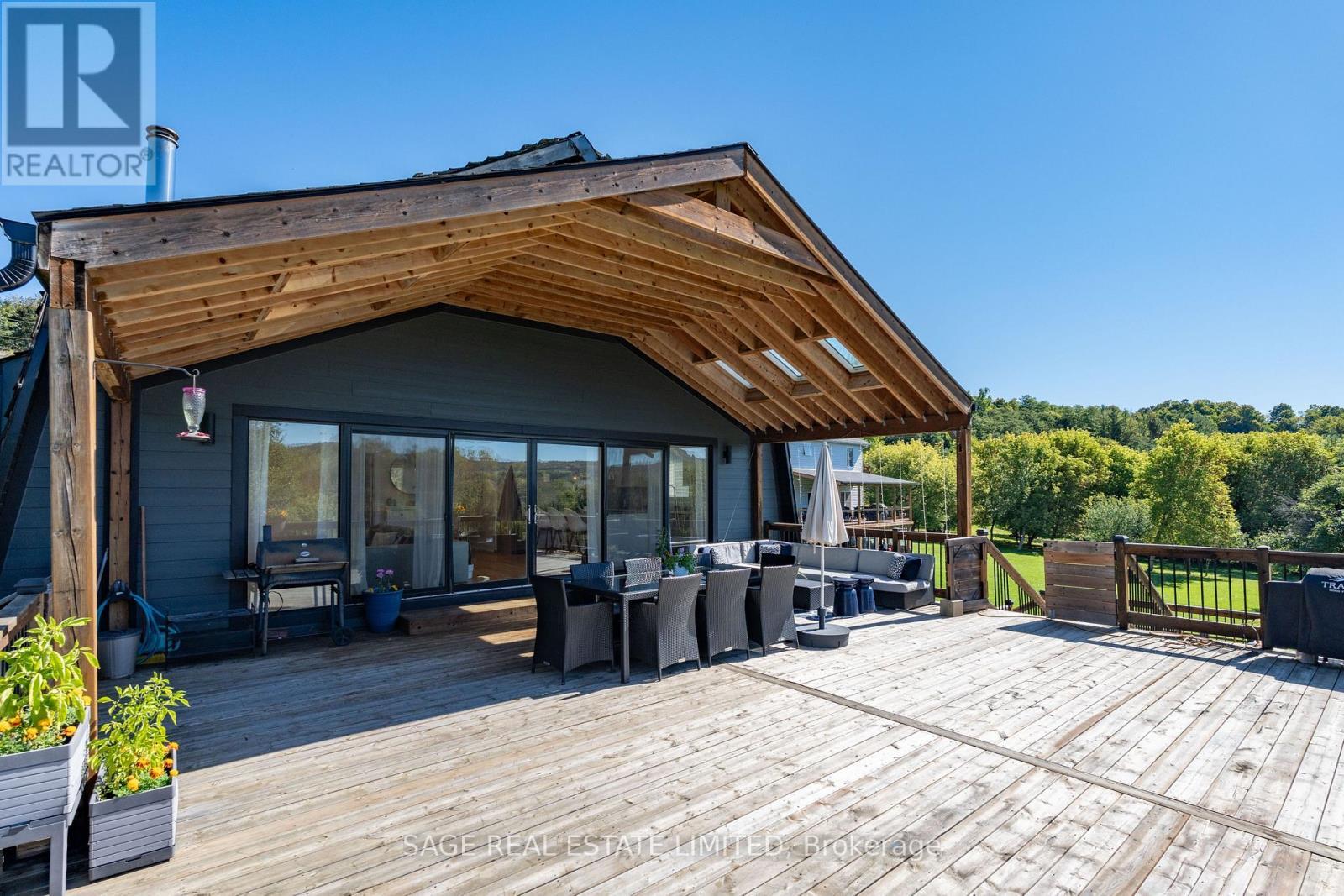 Farmhouse Suite - 15724 Hurontario Street, Caledon, ON