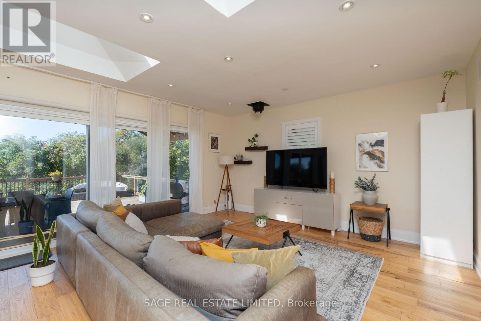 Farmhouse Suite - 15724 Hurontario Street, Caledon, ON