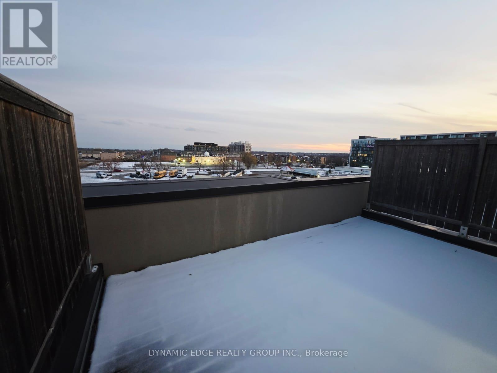 96 - 2441 Greenwich Drive, Oakville, ON - Outdoor With View