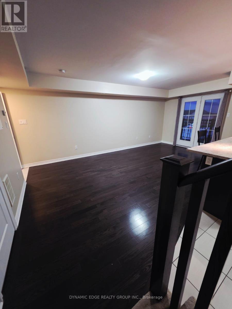 96 - 2441 Greenwich Drive, Oakville, ON - Indoor Photo Showing Other Room