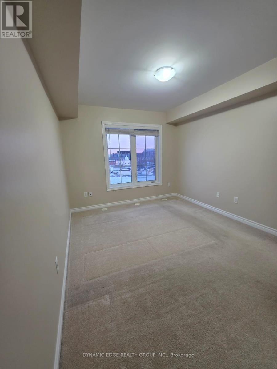 96 - 2441 Greenwich Drive, Oakville, ON - Indoor Photo Showing Other Room