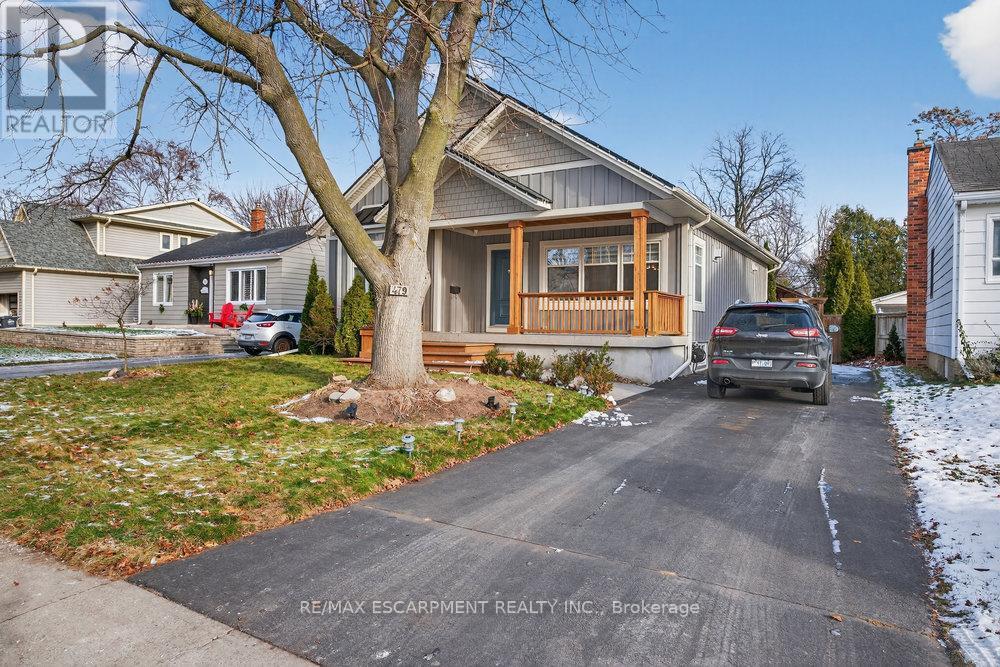 479 Bridgman Avenue, Burlington, ON - Outdoor With Deck Patio Veranda With Facade