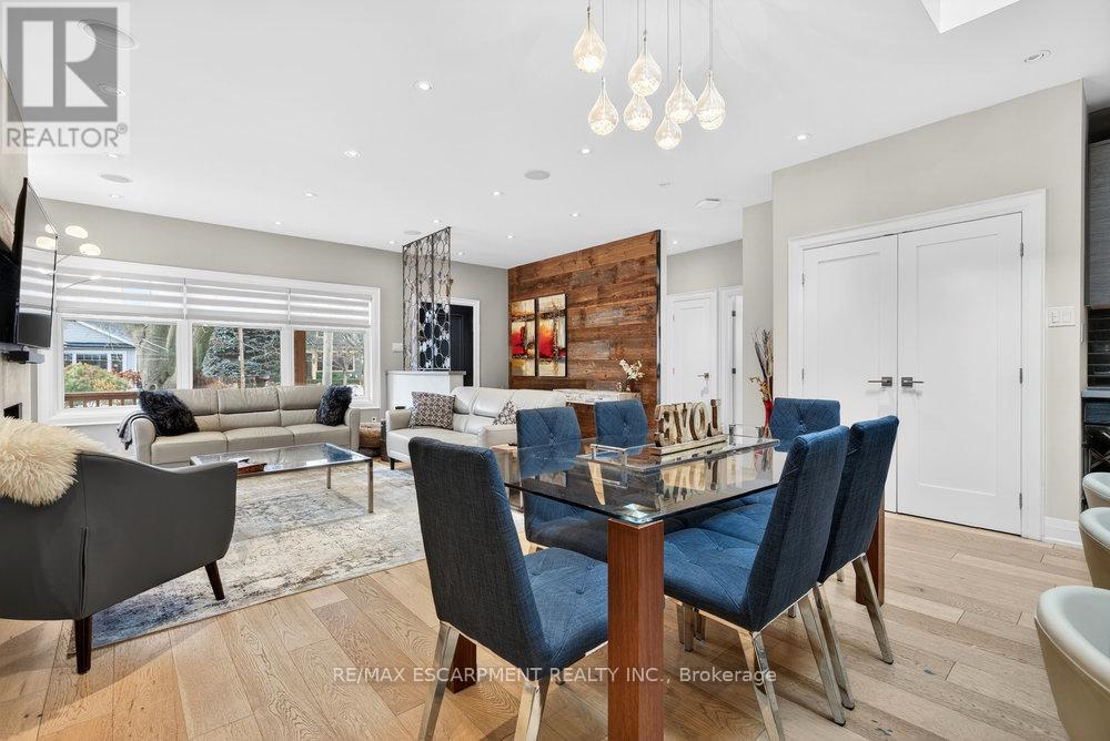 479 Bridgman Avenue, Burlington, ON - Indoor