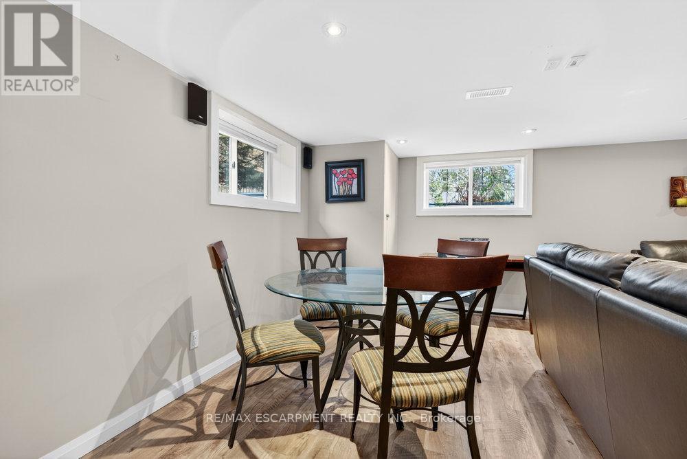 479 Bridgman Avenue, Burlington, ON - Indoor Photo Showing Dining Room
