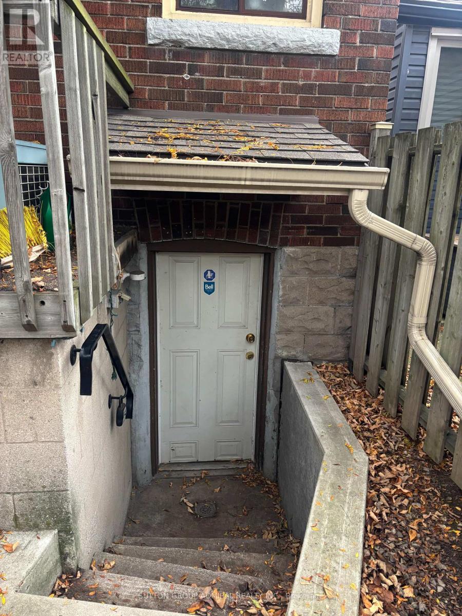 226 Bay Street, Hamilton, ON - Outdoor With Exterior