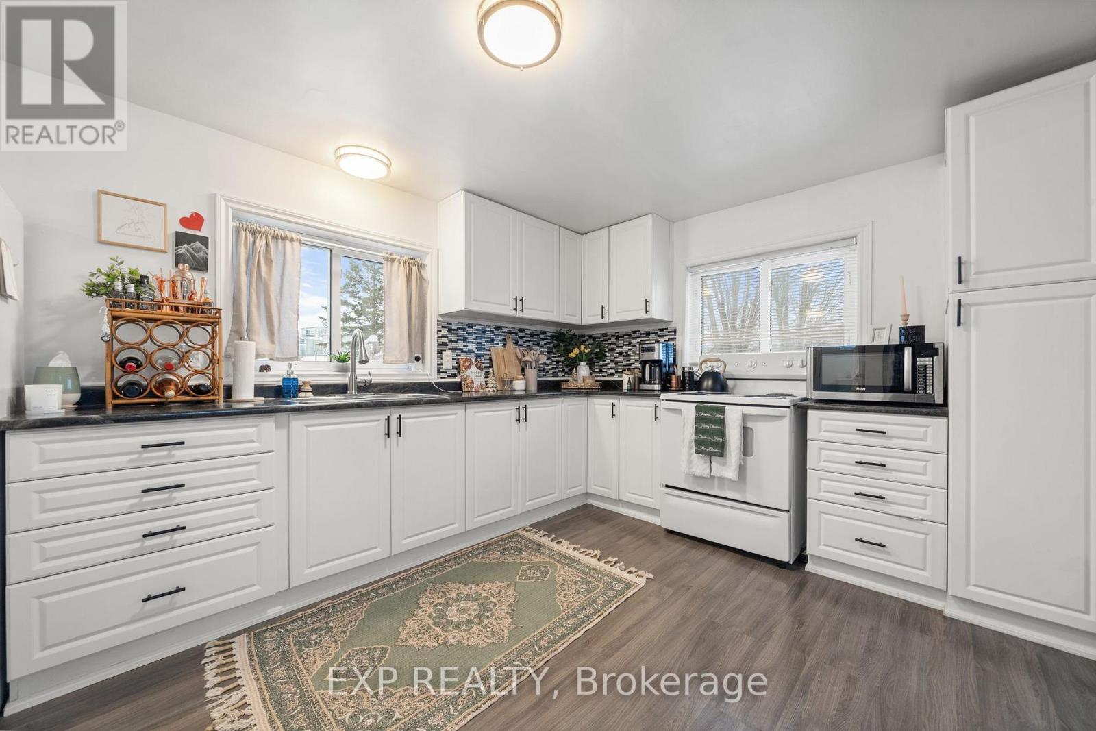 267 Station Street, Belleville (Belleville Ward), ON - Indoor Photo Showing Kitchen